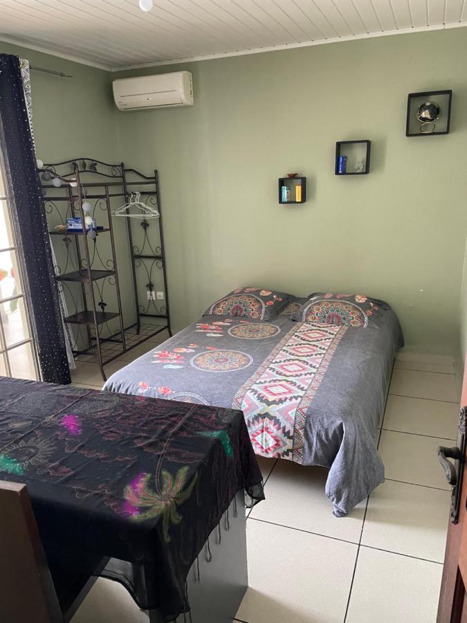 Escapade Dans L'Est Chambre Confort Avec Piscine Bras-Panon Buitenkant foto